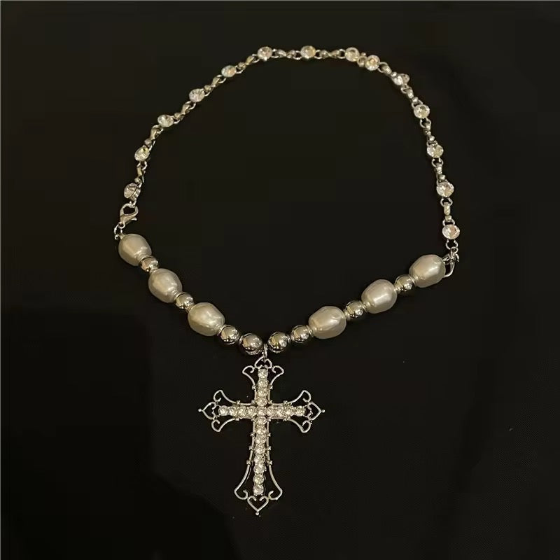 Belladonna Necklace