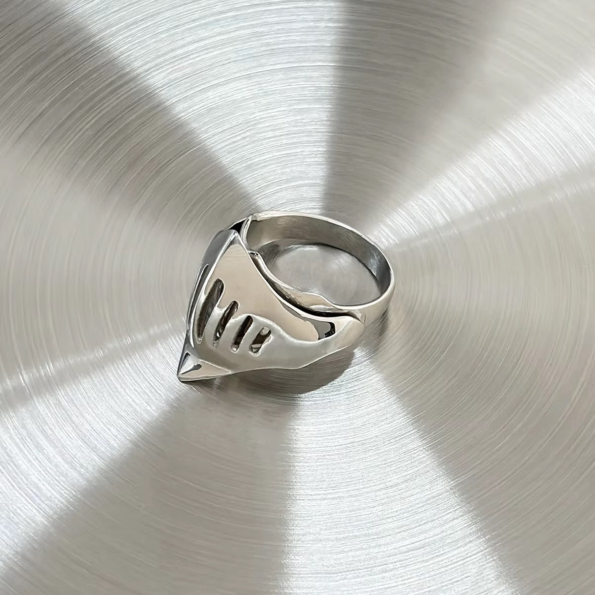 Knight Ring