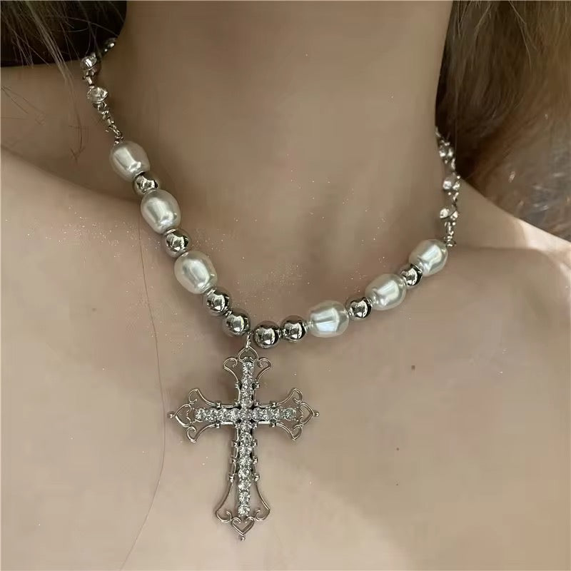 Belladonna Necklace