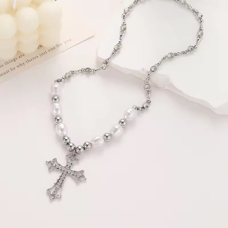 Belladonna Necklace