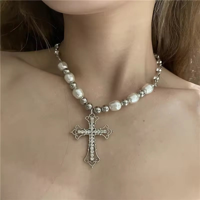 Belladonna Necklace
